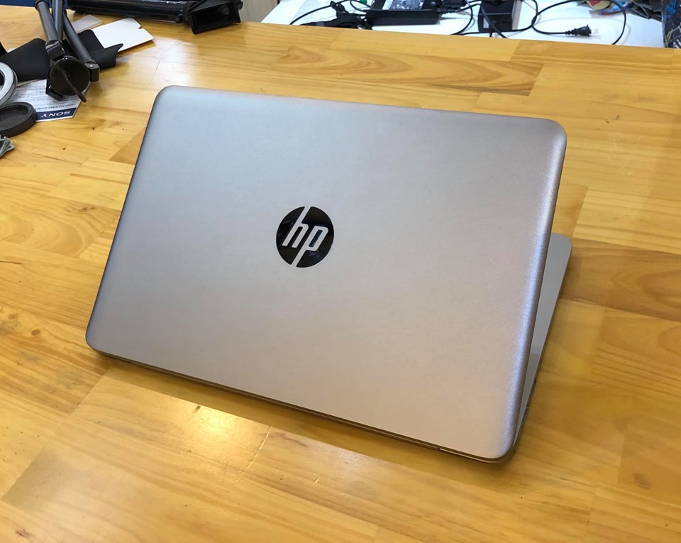 Laptop HP Elitebook Folio G1-12.jpg
